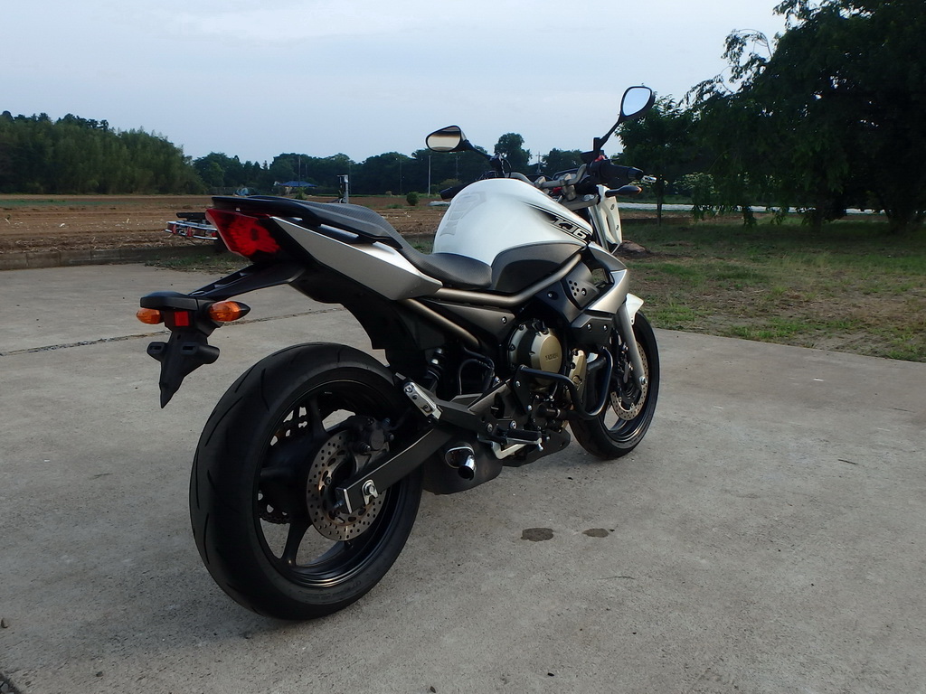 Купить мотоцикл Yamaha XJ6N 2009 фото 9